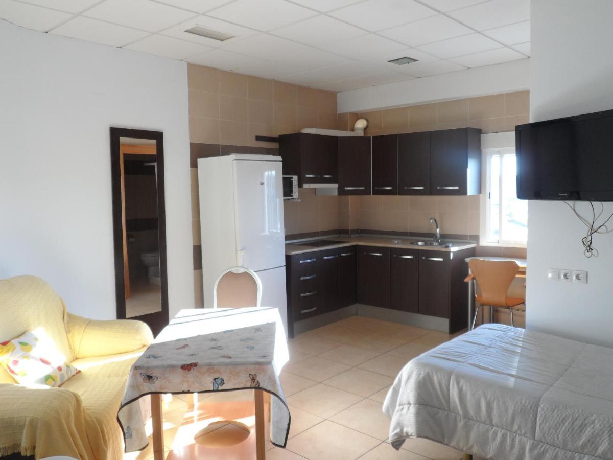 Madrigalejo Hostal Via Del Caminante מראה חיצוני תמונה