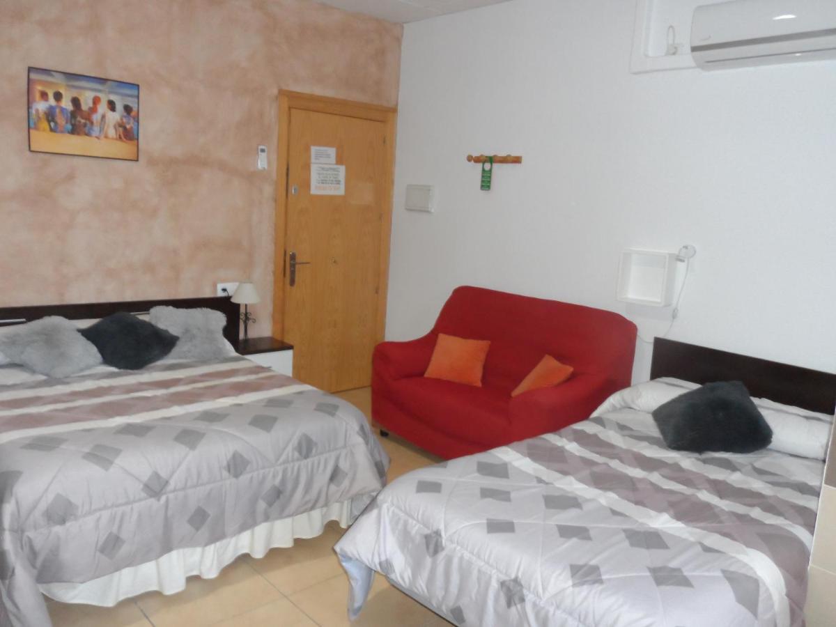 Madrigalejo Hostal Via Del Caminante מראה חיצוני תמונה