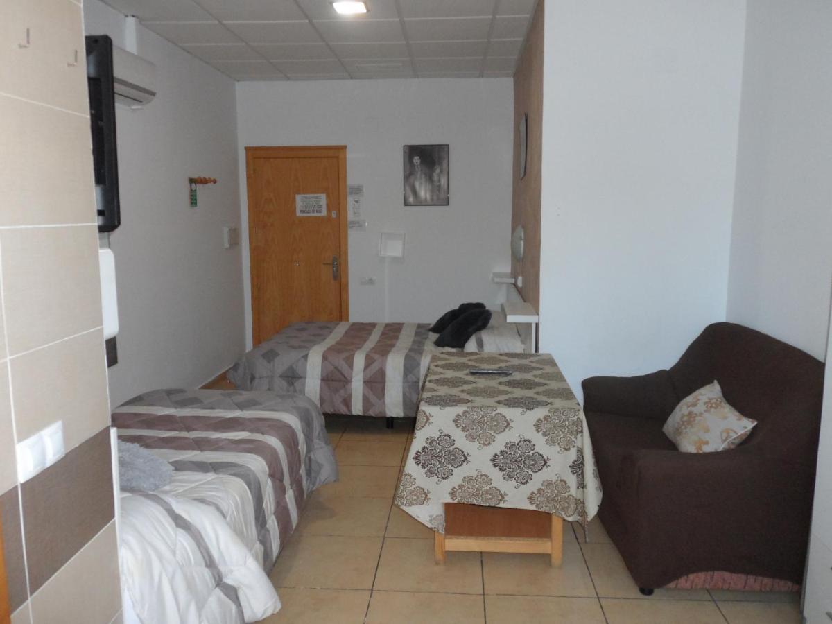 Madrigalejo Hostal Via Del Caminante מראה חיצוני תמונה