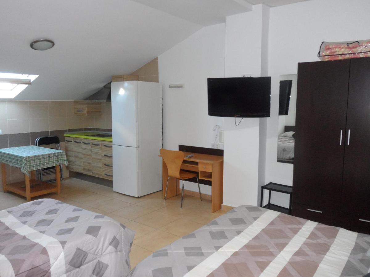Madrigalejo Hostal Via Del Caminante מראה חיצוני תמונה