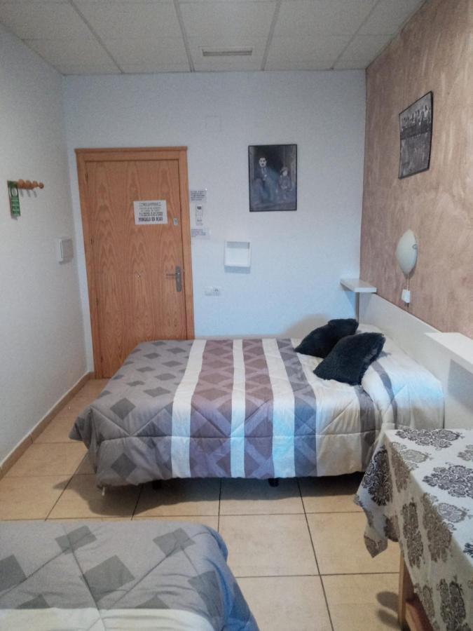 Madrigalejo Hostal Via Del Caminante מראה חיצוני תמונה