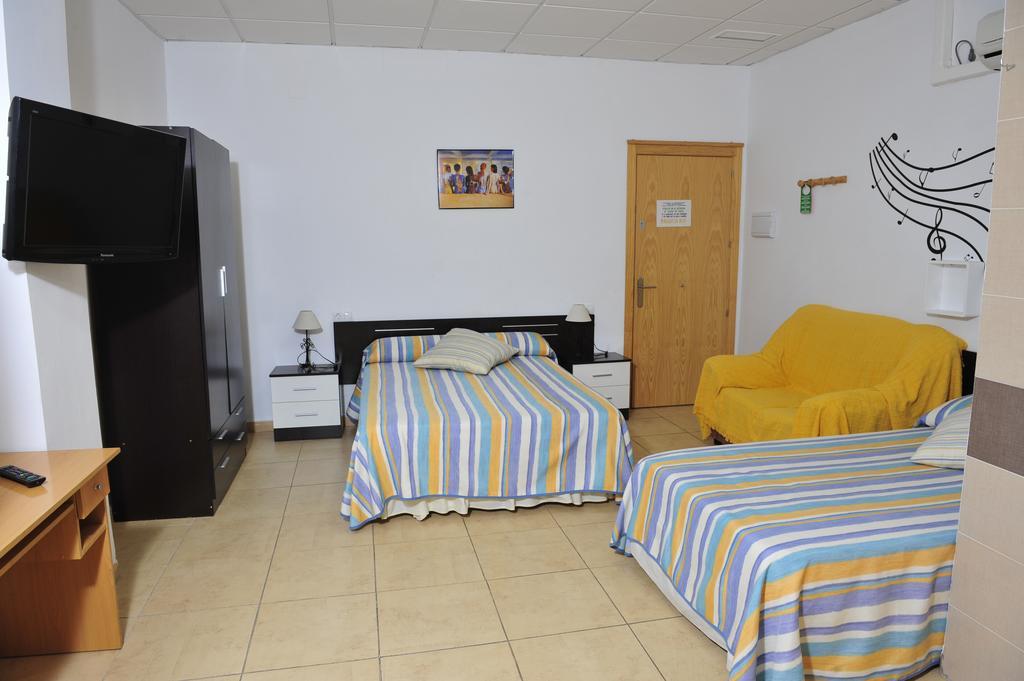 Madrigalejo Hostal Via Del Caminante מראה חיצוני תמונה