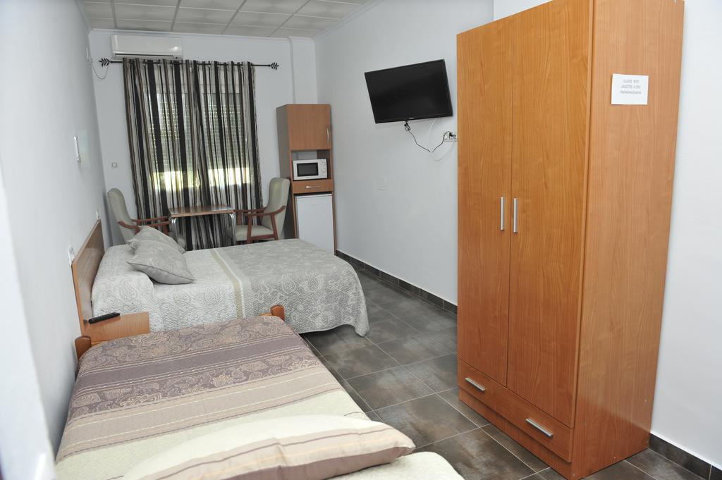 Madrigalejo Hostal Via Del Caminante מראה חיצוני תמונה