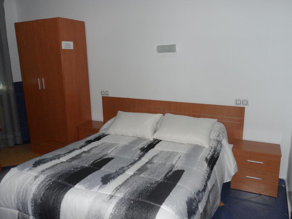 Madrigalejo Hostal Via Del Caminante מראה חיצוני תמונה