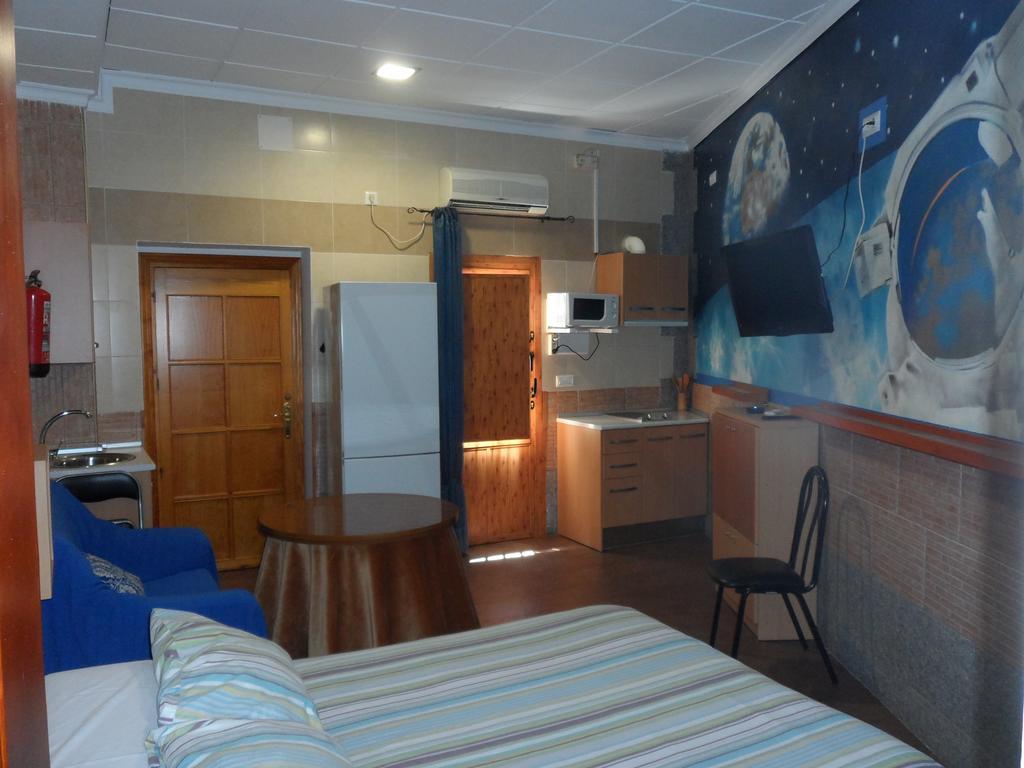 Madrigalejo Hostal Via Del Caminante מראה חיצוני תמונה