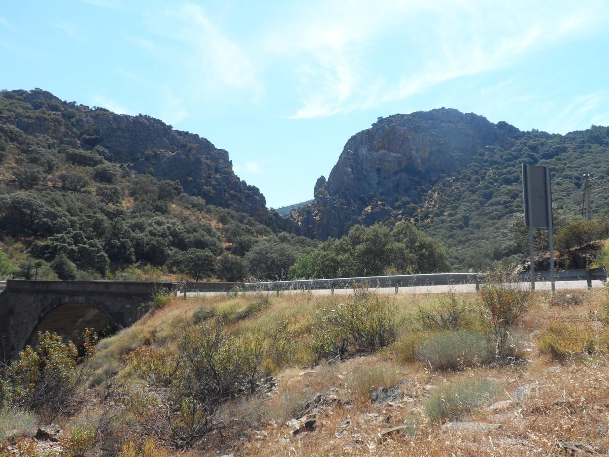 Madrigalejo Hostal Via Del Caminante מראה חיצוני תמונה